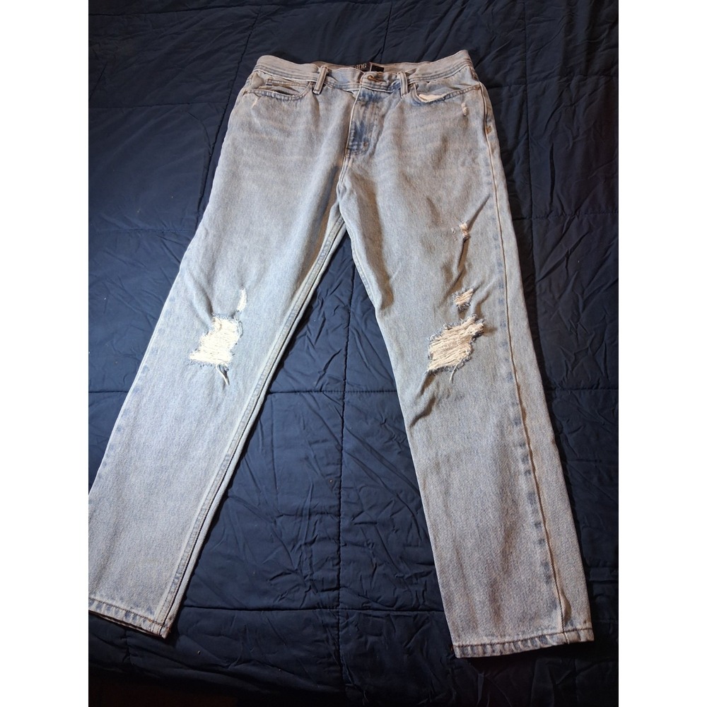 BDG Urban Outfitters DAD Slim Taper  Fit Mens Jeans Size 33‎ X32 Distressed